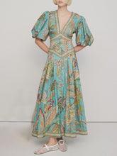 Einzigartiges Midikleid aus Satin mit Vintage-Blumendruck und Puffärmeln